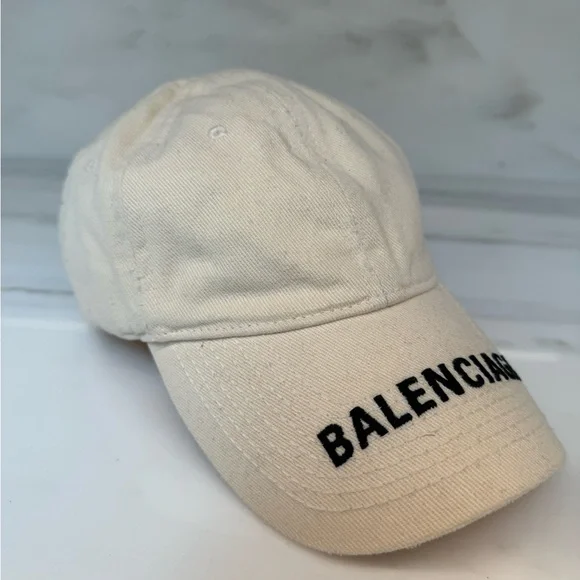 BALENCIAGA Unisex Embroidered Distressed Logo Baseball Cap  display picture 2